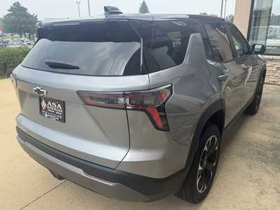 2026 Chevrolet Equinox, $34915. Photo 5