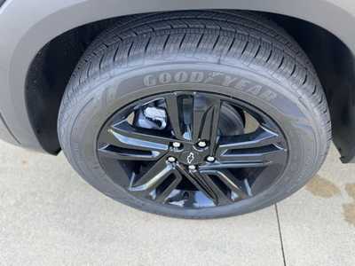 2025 Chevrolet Trax, $25987. Photo 8