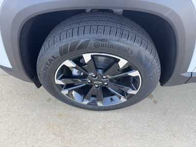 2026 Chevrolet Equinox, $39740. Photo 9