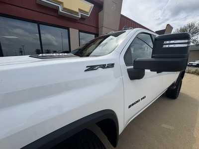 2025 Chevrolet 2500 Crew Cab, $. Photo 11