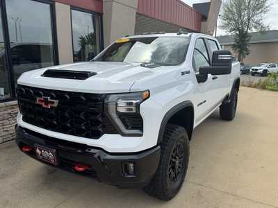 2025 Chevrolet 2500 Crew Cab, $. Photo 2