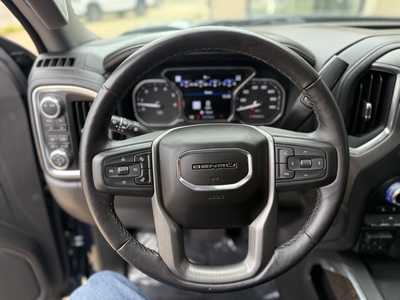 2022 GMC 1500 Crew Cab, $43950. Photo 12