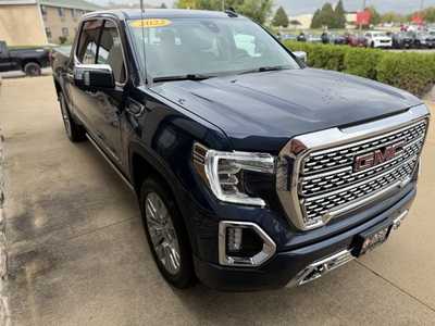 2022 GMC 1500 Crew Cab, $43950. Photo 3
