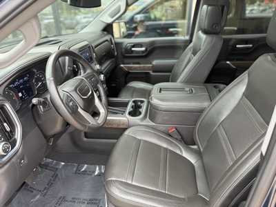 2022 GMC 1500 Crew Cab, $43950. Photo 9