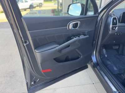 2023 Kia Sorento, $32950. Photo 10