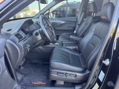 2022 Honda Passport, $36950. Photo 12
