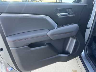 2026 Chevrolet Colorado Crew Cab, $48915. Photo 8