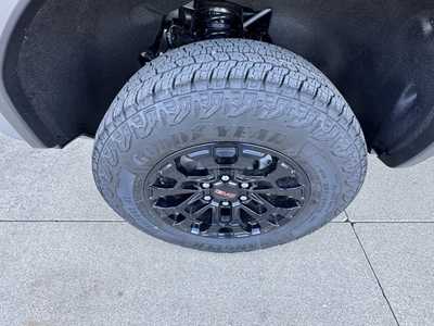 2026 GMC Canyon Crew Cab, $48145. Photo 9