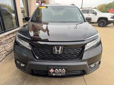 2019 Honda Passport, $25950. Photo 3
