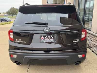 2019 Honda Passport, $25950. Photo 6