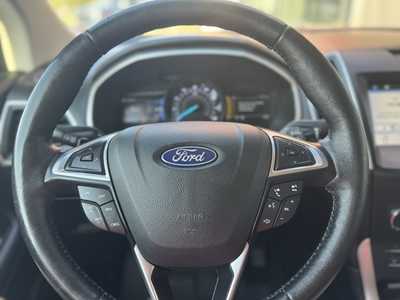 2019 Ford Edge, $17950. Photo 12