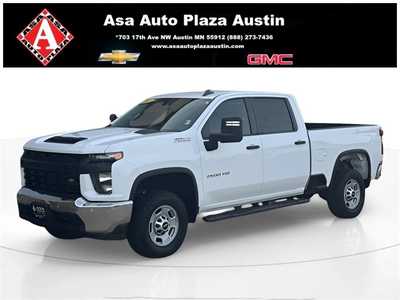 2023 Chevrolet 2500 Crew Cab, $39950. Photo 1
