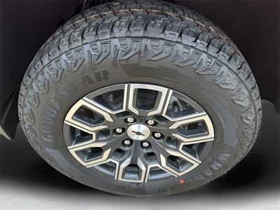 2026 Chevrolet Colorado Crew Cab, $49410. Photo 10