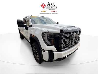 2026 GMC 2500 Crew Cab, $97775. Photo 4