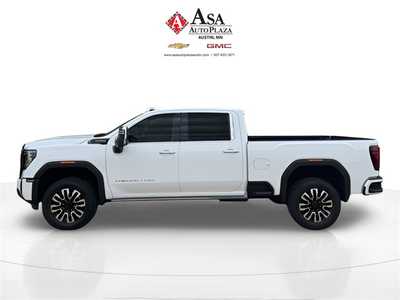 2026 GMC 2500 Crew Cab, $97775. Photo 8