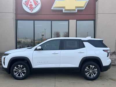 2026 Chevrolet Equinox, $34545. Photo 8