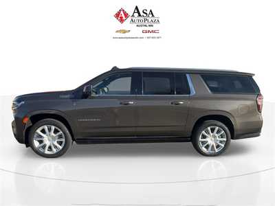 2021 Chevrolet Suburban, $48950. Photo 2