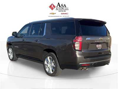 2021 Chevrolet Suburban, $48950. Photo 3