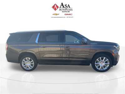 2021 Chevrolet Suburban, $48950. Photo 6
