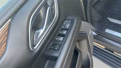 2021 Chevrolet Suburban, $48950. Photo 9