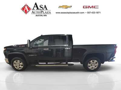 2021 Chevrolet 2500 Crew Cab, $46950. Photo 4