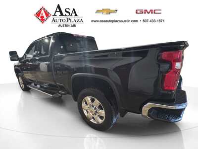2021 Chevrolet 2500 Crew Cab, $46950. Photo 5