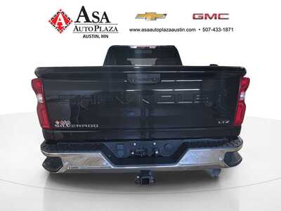 2021 Chevrolet 2500 Crew Cab, $46950. Photo 7