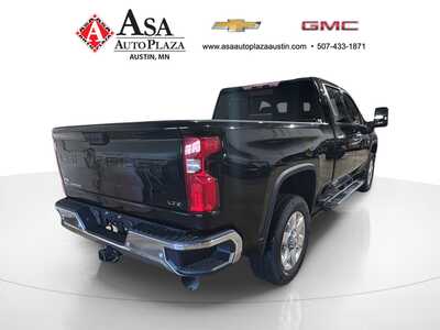 2021 Chevrolet 2500 Crew Cab, $46950. Photo 8