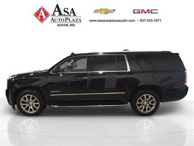 2020 GMC Yukon XL, $31650. Photo 4
