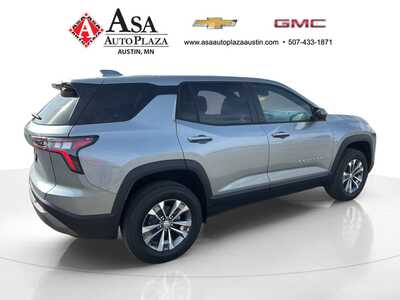 2026 Chevrolet Equinox, $32845. Photo 9