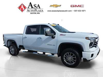 2026 Chevrolet 2500 Crew Cab, $69370. Photo 11
