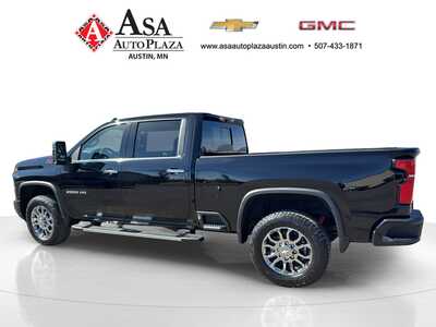 2026 Chevrolet 2500 Crew Cab, $73365. Photo 5