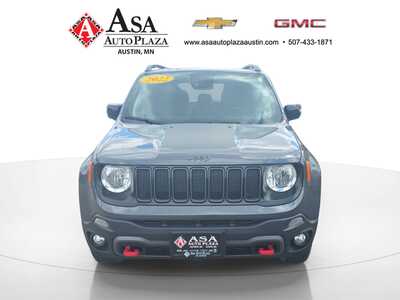 2022 Jeep Renegade, $19750. Photo 3