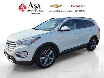 2015 Hyundai Santa Fe, $13250. Photo 3
