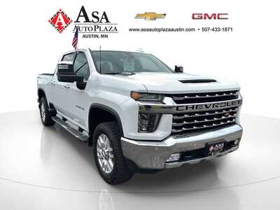 2021 Chevrolet 2500 Crew Cab, $36850. Photo 4