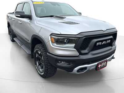 2022 RAM 1500 Crew Cab, $36950. Photo 12