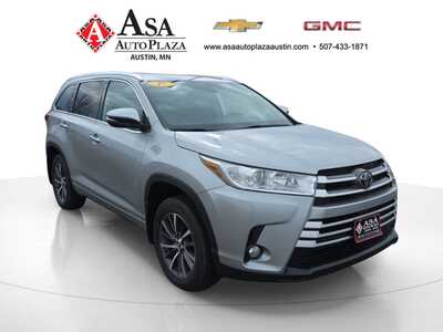 2018 Toyota Highlander, $22450. Photo 12