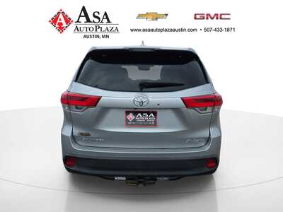 2018 Toyota Highlander, $22450. Photo 7