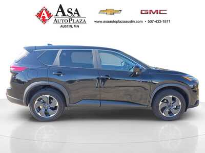 2024 Nissan Rogue, $22950. Photo 10