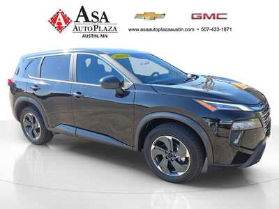 2024 Nissan Rogue, $22950. Photo 11