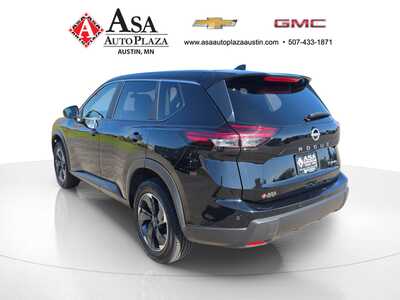 2024 Nissan Rogue, $22950. Photo 6