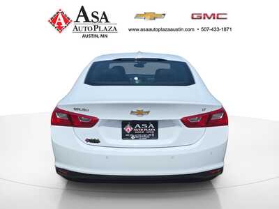 2024 Chevrolet Malibu, $20950. Photo 9