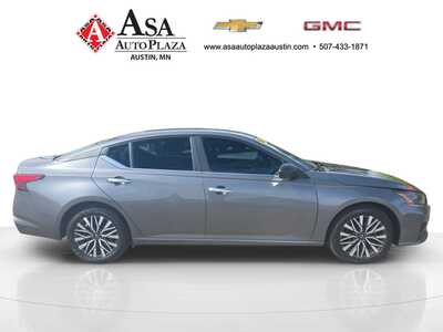 2025 Nissan Altima, $21950. Photo 6