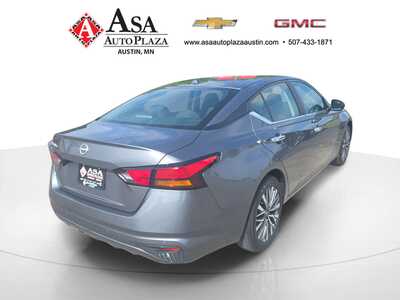 2025 Nissan Altima, $21950. Photo 8