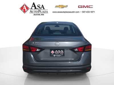 2025 Nissan Altima, $21950. Photo 9
