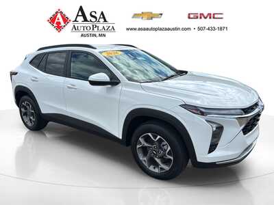 2026 Chevrolet Trax, $26385. Photo 5