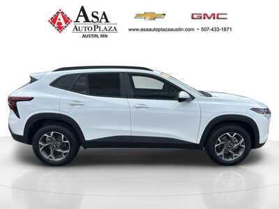 2026 Chevrolet Trax, $26385. Photo 6