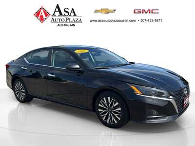 2025 Nissan Altima, $22950. Photo 6