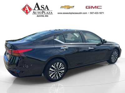 2025 Nissan Altima, $22950. Photo 8