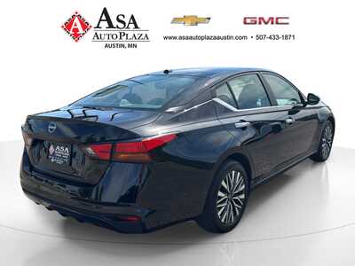 2025 Nissan Altima, $22950. Photo 9